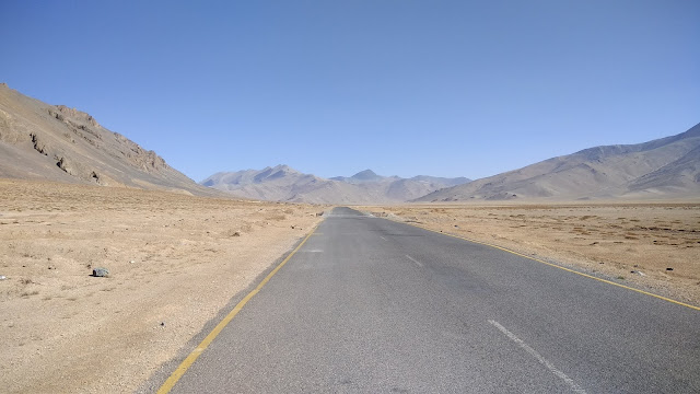 Bike Trip To Leh Ladakh | लेह लद्दाख़ यात्रा - 13 सितम्बर - पांग से लेह photo 2