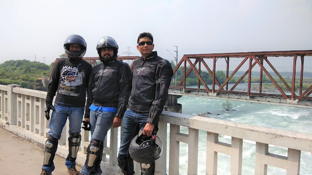 Bike Trip To Leh Ladakh | लेह लद्दाख़ यात्रा - 10 सितम्बर - चंडीगढ़ से मनाली photo 2