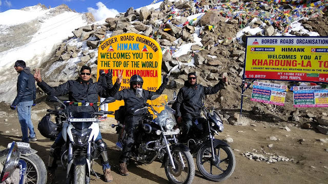 Leh Ladakh Bike Trip, Khardungla Pass