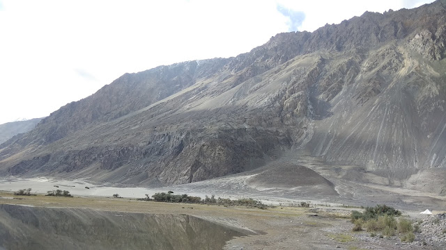 Bike Trip To Leh Ladakh | लेह लद्दाख़ यात्रा - 17 सितम्बर - नुब्रा वैली से लेह वाया खारदुन्गला पास photo 3