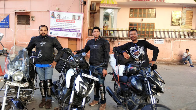 Bike Trip To Leh Ladakh | लेह लद्दाख़ यात्रा - 9 सितम्बर - जयपुर से चंडीगढ़ photo 1